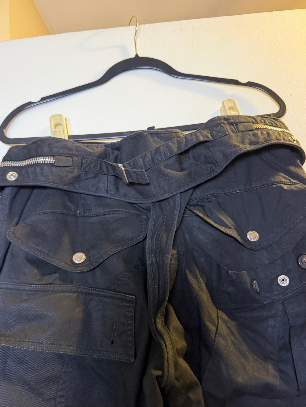 DSQUARED2 Black Multi-Pocket Cargo Pants for Men - Picture 9 of 13